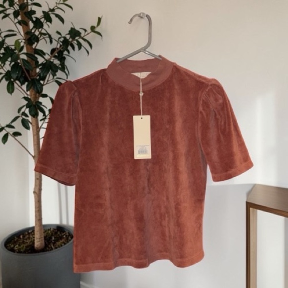 Suzi Kondi velour short sleeve top paros puff sleeve size XS